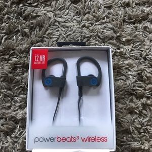 Powerbeats 3